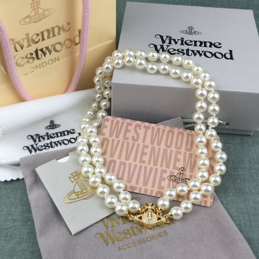 Vivienne Westwood Double Layer Pearl Magnetically Absorbing Button Necelace
